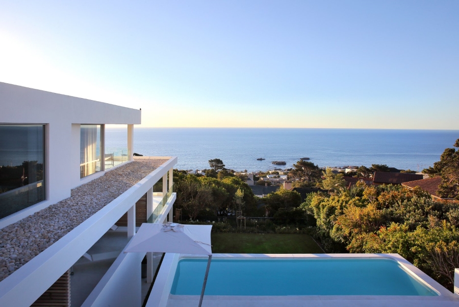 To Let 8 Bedroom Property for Rent in Bakoven Western Cape